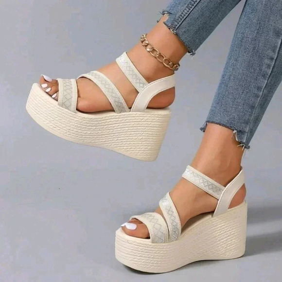 Women Fashion Chunky Platform Elastic Strap Wedge Sandals - Picture 1 of 6